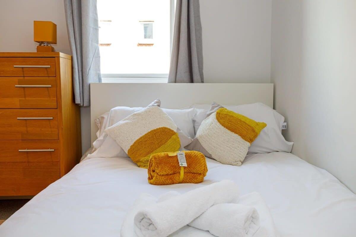 Apartamento Lovely 2 Bed 2 Bathroom *